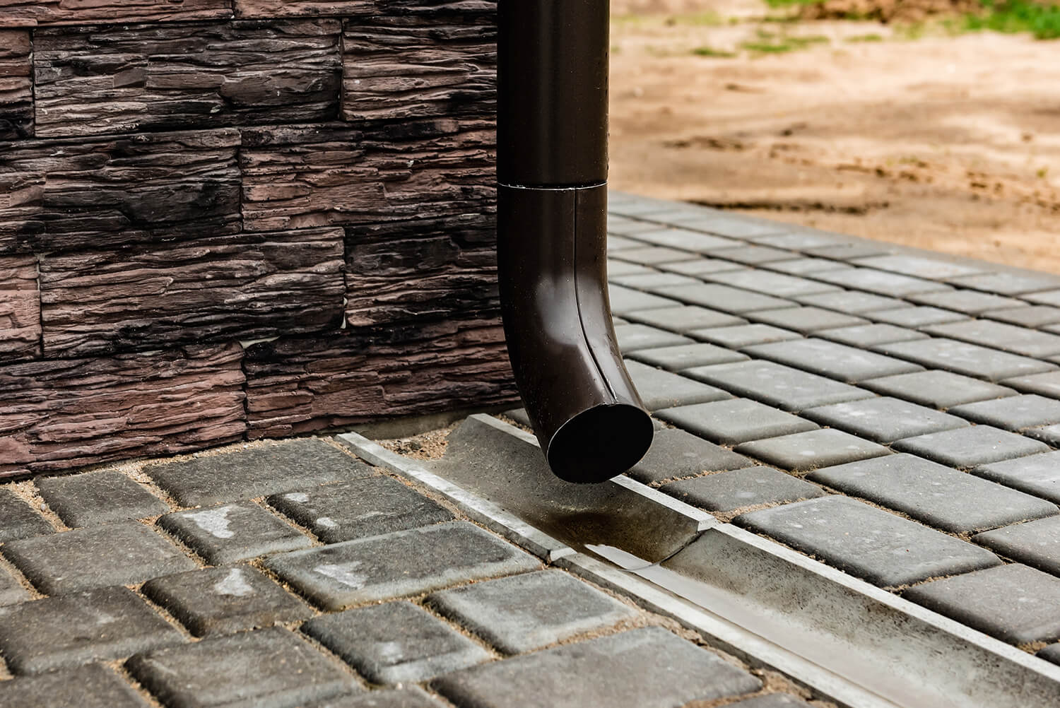 How do Gutters Work and why are They Necessary? Gutter Service