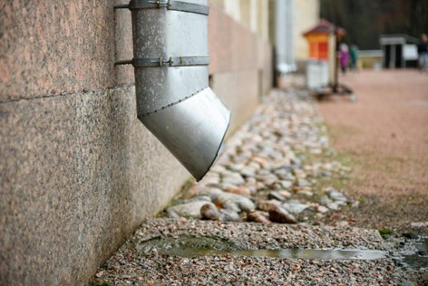 Signs You Need Splash Blocks